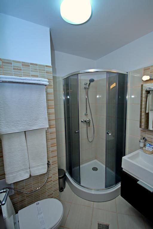 Hotel Eden Tulcea Quarto foto