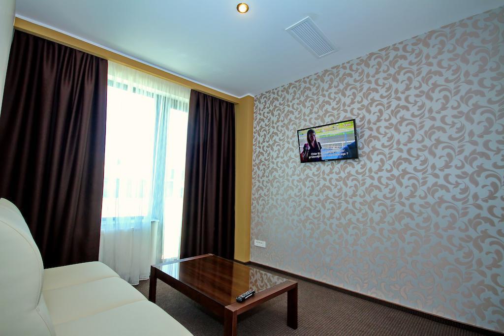 Hotel Eden Tulcea Quarto foto